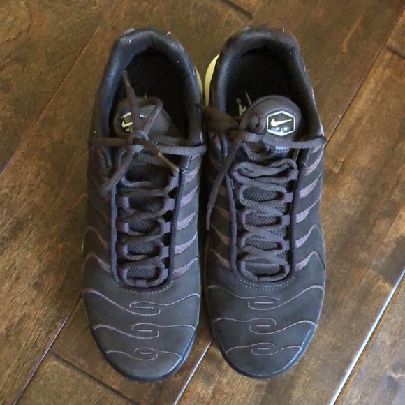 Womens Nike Max Plus EF Shoes - Picture 2 of 4